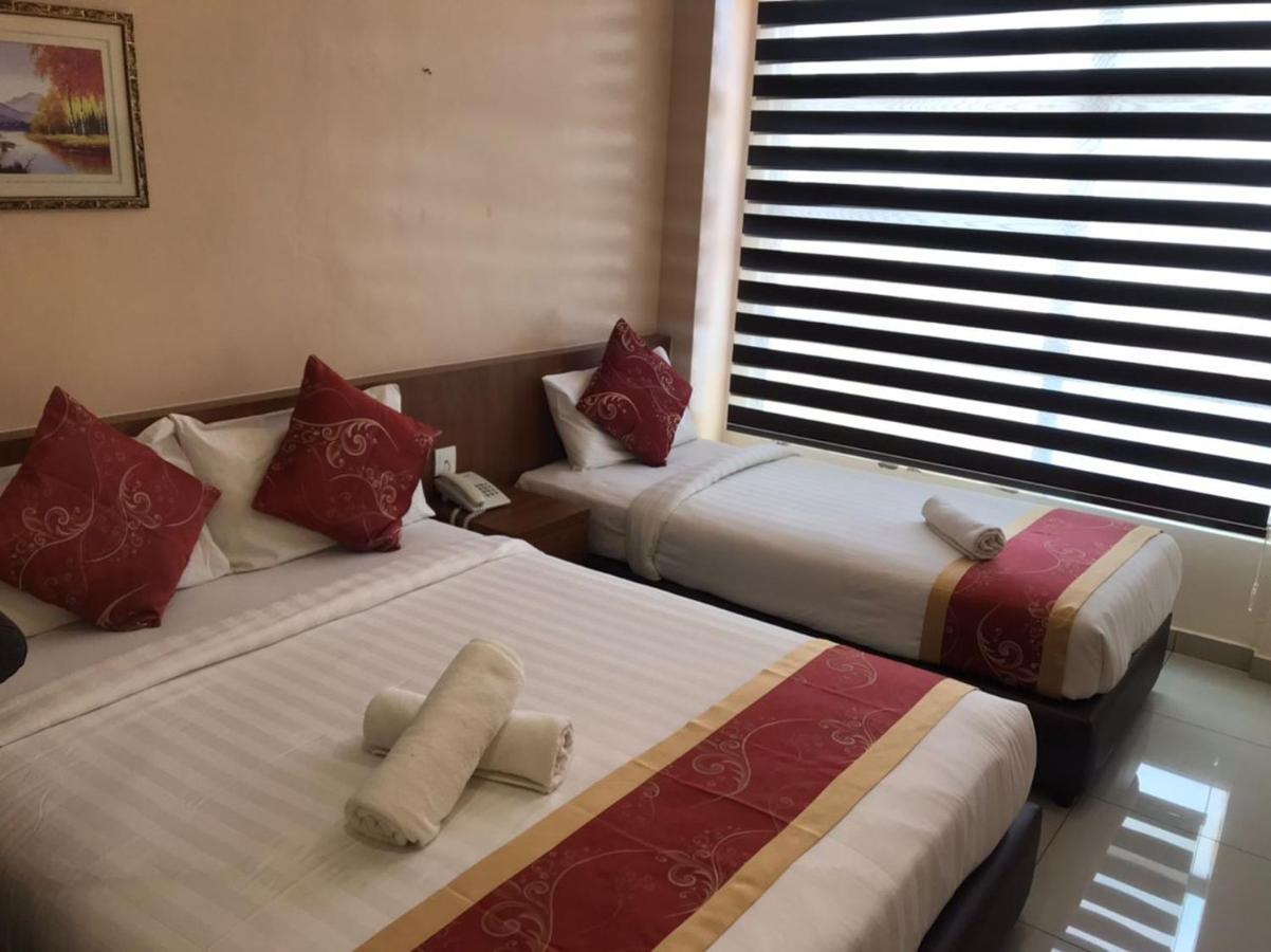 Hotel Zamburger Lamb Special Malacca Bagian luar foto